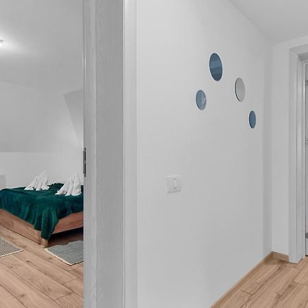 Two Bedrooms Hytta Apartment Sinaia Esterno foto