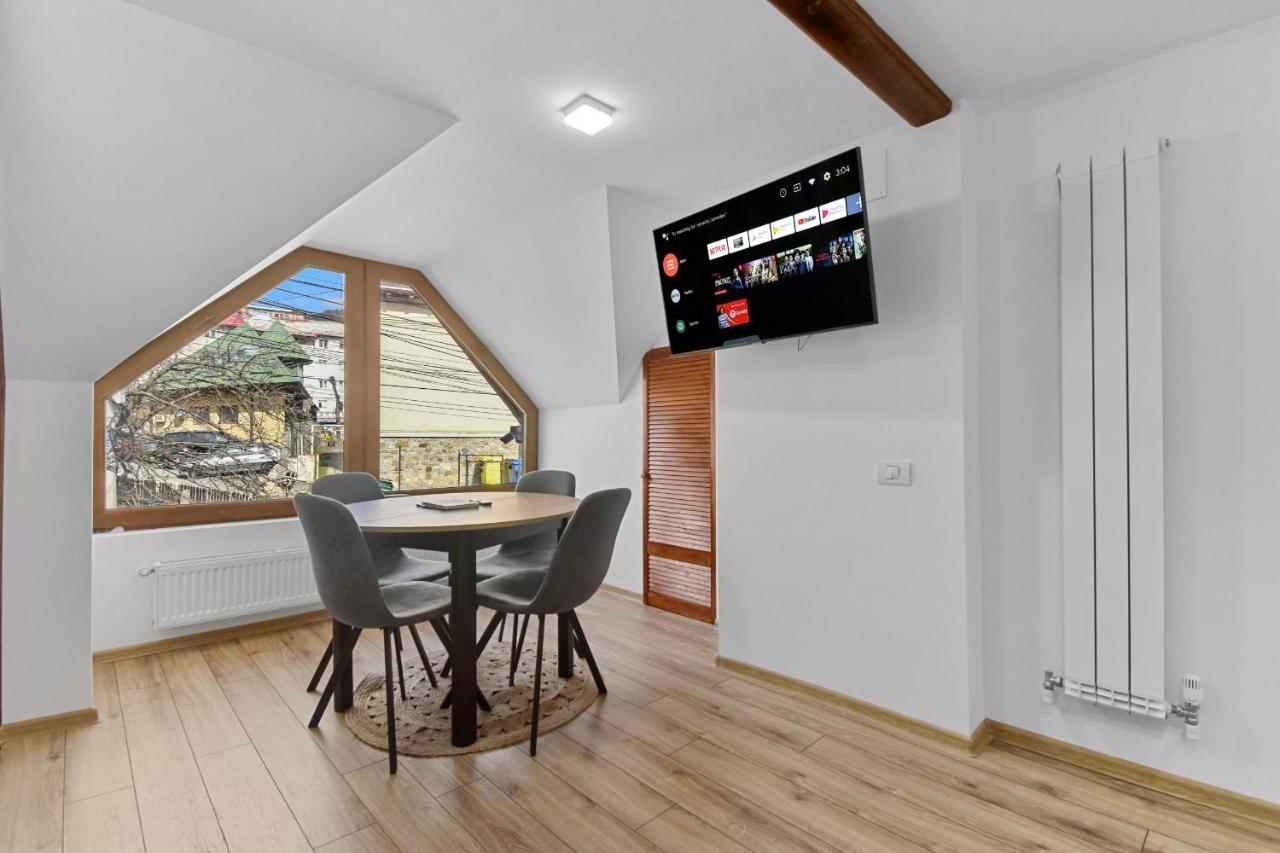 Two Bedrooms Hytta Apartment Sinaia Esterno foto