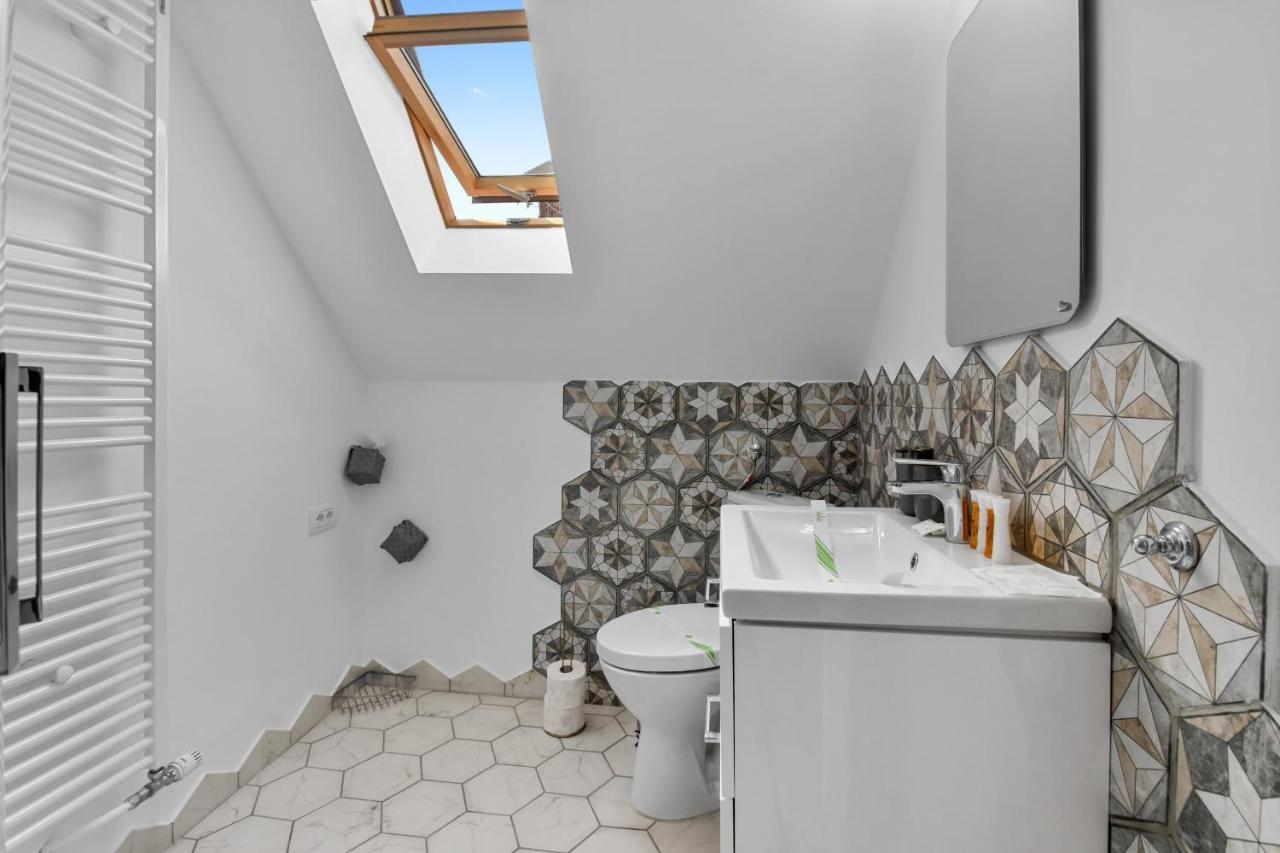Two Bedrooms Hytta Apartment Sinaia Esterno foto