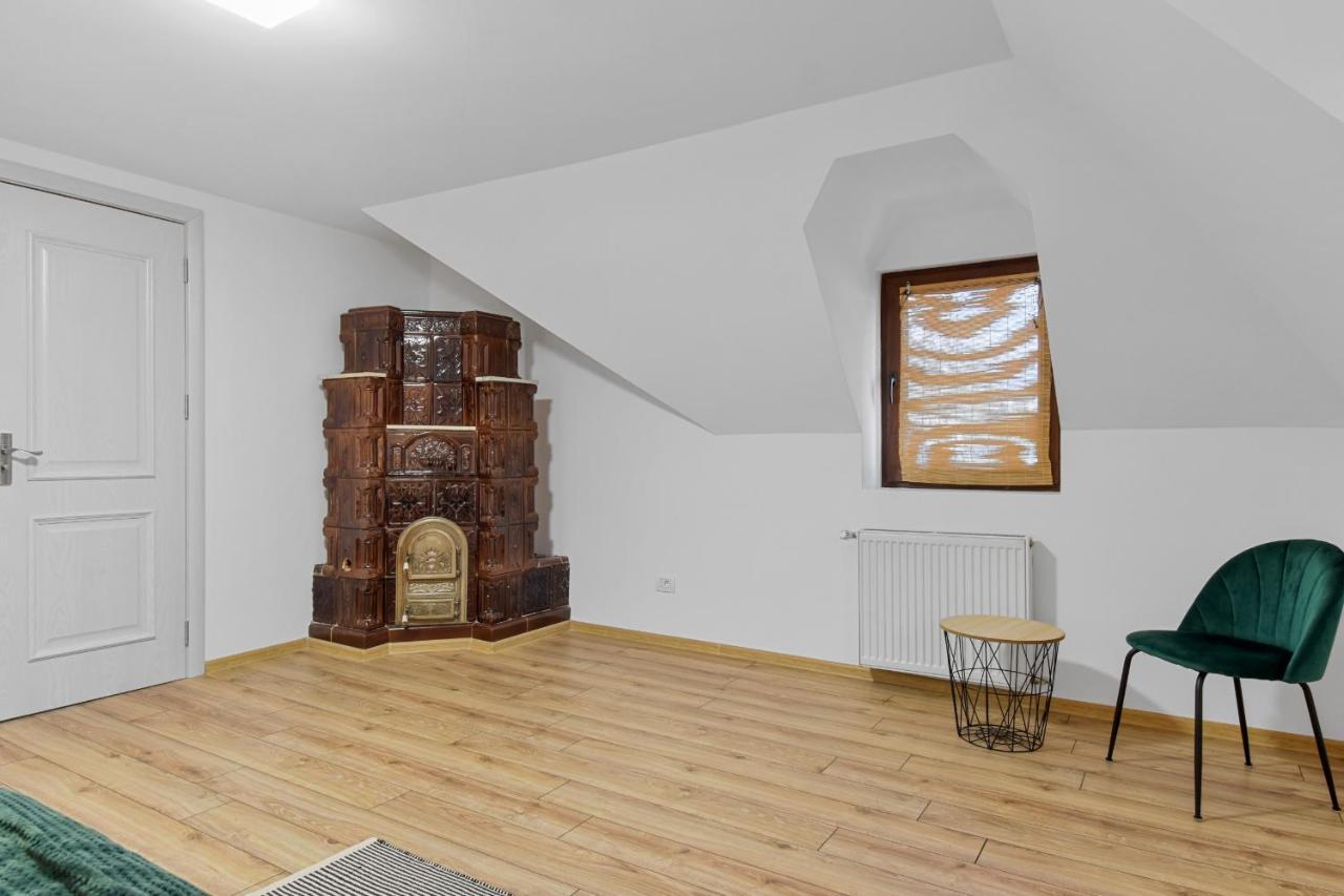 Two Bedrooms Hytta Apartment Sinaia Esterno foto